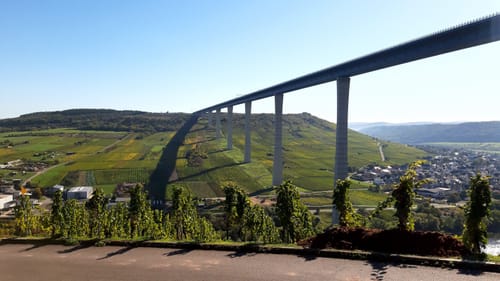 Von Ürzig zum Leizenberg und dem Moselblick