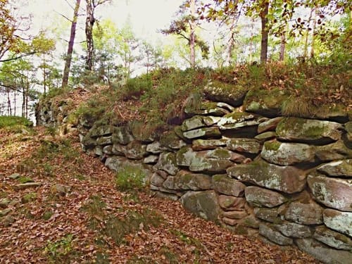 Klingenmünster, Martinsturm, und Burg Landeck