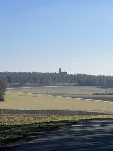 Um den Flugplatz Burg Feuerstein