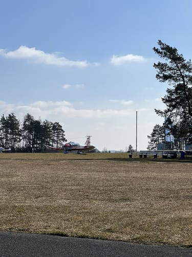 Um den Flugplatz Burg Feuerstein
