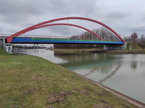 Voerde: Am Wesel-Datteln-Kanal zur Schleuse