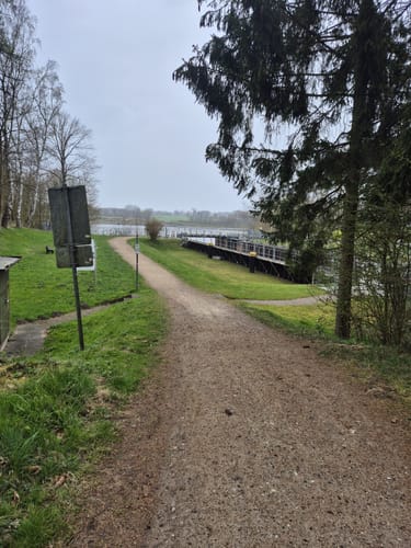 Von Achterwehr entlang des Eiderringkanals