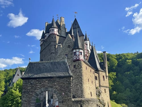 Burg Trutzeltz und  Burg Eltz