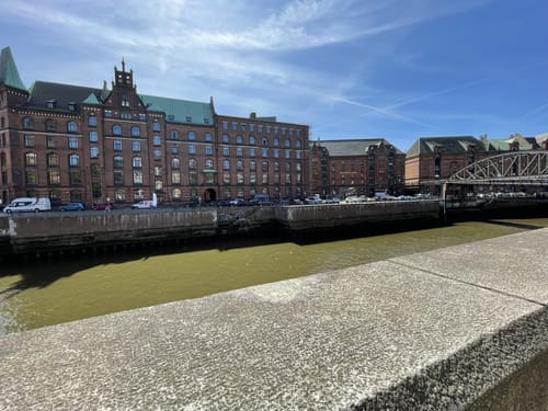 Von der Reeperbahn durch die HafenCity